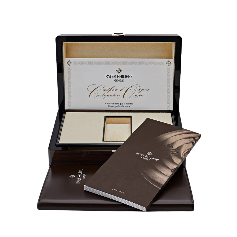 Patek Philippe Nautilus 7118/1200R-010 (2025) - Image 8