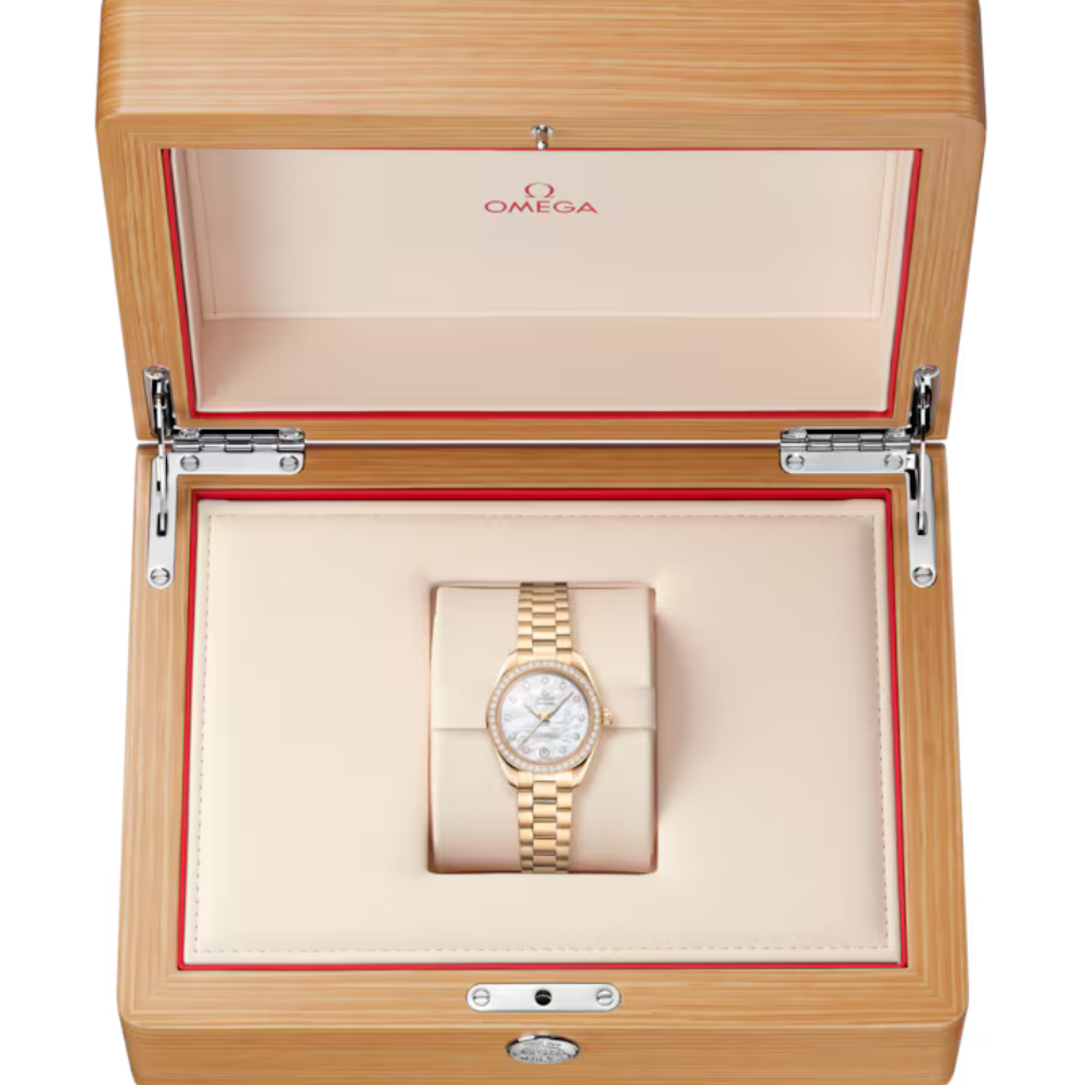 Seamaster Aqua Terra 150M 30 mm, Moonshine gold on Moonshine gold Ref. 220.55.30.20.55.001 - Image 3